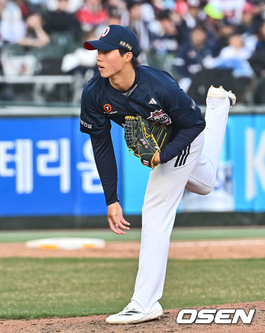 정우주? 배찬승? 나도 있다! ‘ERA 1점대’ 3R 신인 감탄의 연속…만원관중 극복한 9회 마무리, 필승조 넘본다