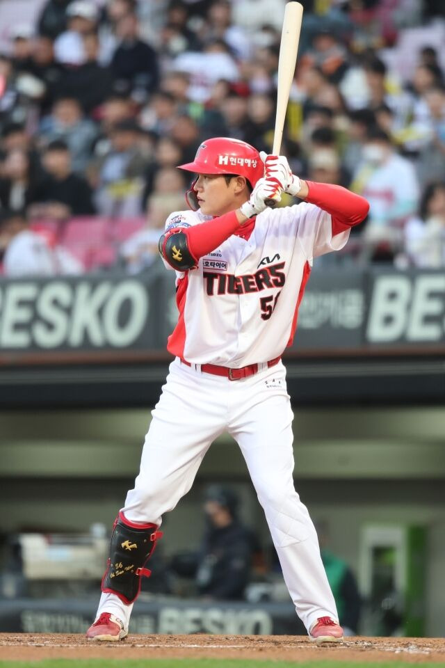 “1군에 오래 못 있었는데 지금은…” KIA가 아무리 힘겨워도 활력소 있다, 꽃범호는 29세 멀티맨 잊지 않았다