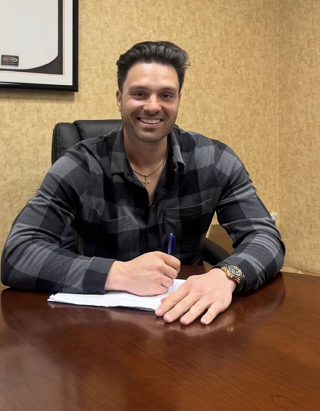 [오피셜]'속전속결' SSG, 에레디아 부상 대체 타자 전격 영입