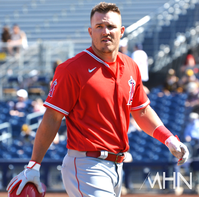 '나 아직 안 죽었어!' 트라웃, 이정후의 SF 상대로 연타석 홈런 폭발…시즌 7, 8호 쾅!