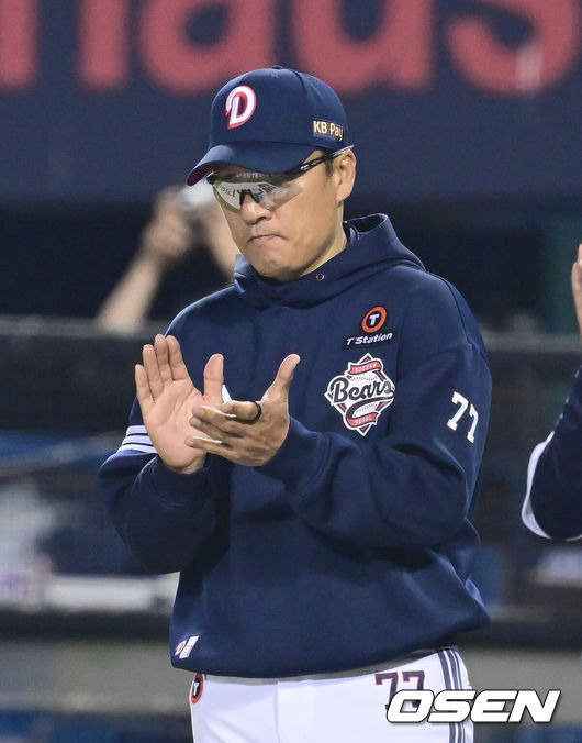 ‘프로야구 155분 우천 중단’ 어떻게 봐야하나…견해 밝힌 이승엽 감독 “선진야구는 많이 기다리지 않나, 결정 존중” [오!쎈 잠실]