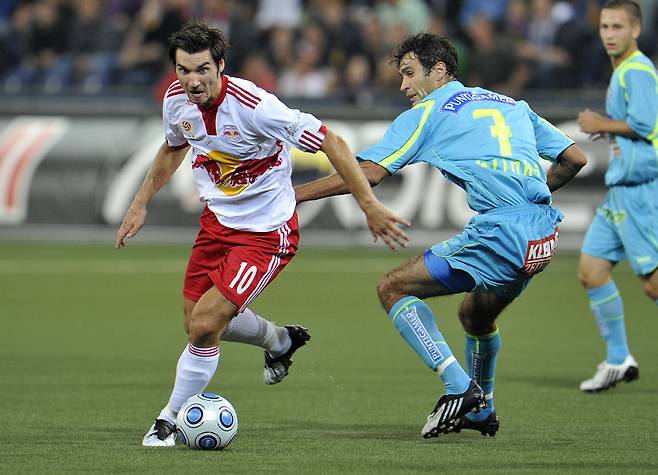 '축구계 안타까운 비보' 희귀병 이겨낸 불굴의 사나이, 불의의 교통사고로 39세에 사망…친구 모드리치 추모