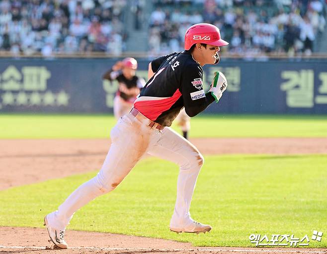 KIA 타이거즈 감동이야! '입술 퉁퉁' 김선빈 투혼의 2루타→최형우 역전타→위즈덤 쐐기타…주말 위닝시리즈 달성 [잠실:스코어]