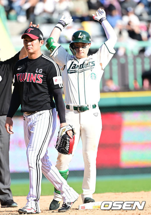 ‘드디어 터졌다! 10안타 1홈런 폭발’ SSG, LG 9-3 격파→6연패 탈출…앤더슨 첫 승+최준우 첫 홈런 [인천 리뷰]