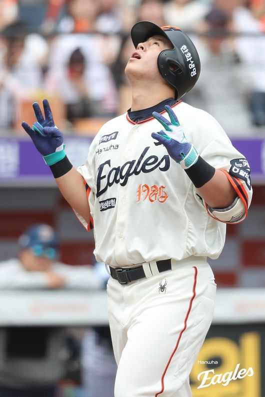 '폰세 13K 괴력' 157km 역대급 외인이 한화에 떴다, 24년 만에 선발 7연승 폭주…노시환 통산 100홈런 [대전 리뷰]