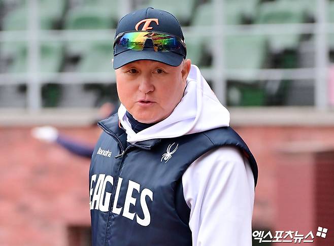 한화 미쳤다! 일화수목금토일→승승승승승승승!…9028일 만에 '선발 7연승'+신구장 역대 첫 싹쓸이 승리 '노시환 3G 연속 홈런' [대전:스코어]