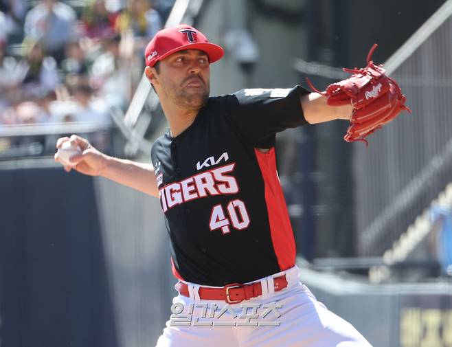 '10바늘 꿰매고 복귀한 김선빈' 완전체 가까워진 KIA, 0-2 뒤집었다…적지서 '곰 사냥' [IS 잠실]