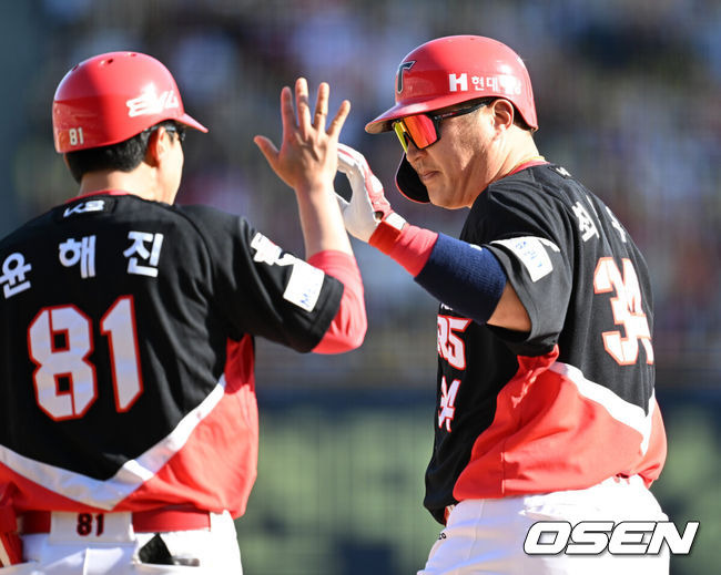 챔피언이 깨어난다! 해결사 최형우, 두산 벌떼야구에 역전타 응수…KIA 2연속 위닝시리즈, 5할 승률 –1승 남았다 [잠실 리뷰]