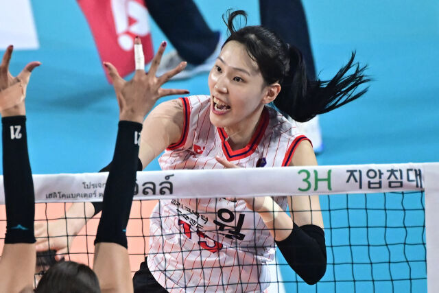 '정윤주·이선우 잘했다' 한국 여자 배구, '타나차 앞세운' 태국에 2패로 슈퍼매치 마무리 [MD화성]