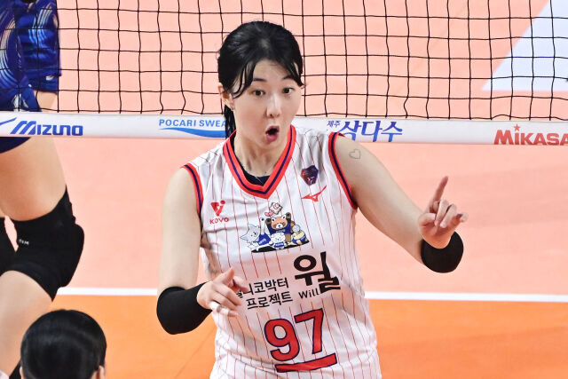 '정윤주·이선우 잘했다' 한국 여자 배구, '타나차 앞세운' 태국에 2패로 슈퍼매치 마무리 [MD화성]