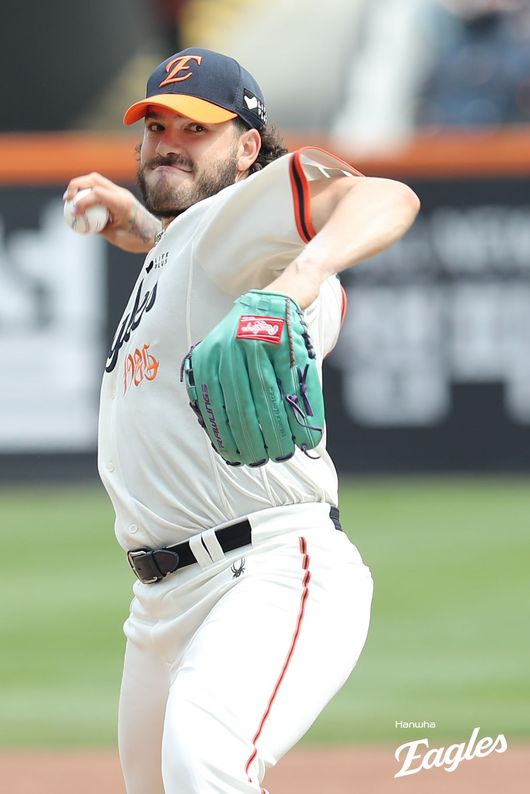 '12K→13K' 지금껏 한화에 이런 외인 투수 없었다…폰세 겸손