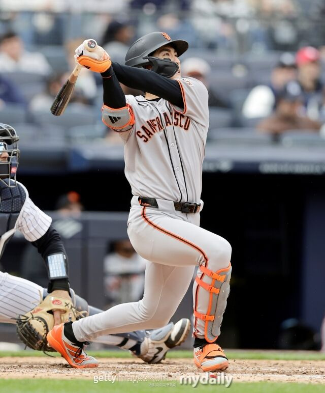 “한국에선 사람들이 이정후 많이 알아보는데…매우 겸손해” KBO MVP들과의 인연이 창원에서 SF까지