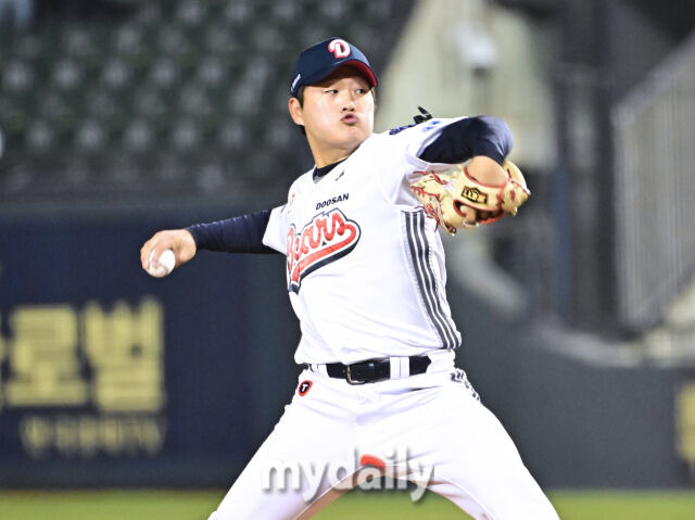 김택연 ERA 제로 행진이 허무하게 끝났다…이승엽 승부수 실패, 더블아웃·견제사에 실책으로 ‘좌절’[MD잠실]