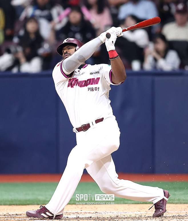 “정의 실현될 것, MLB 복귀 포기 안 해” 큰소리 쳤던 푸이그, 그런데 리그 최악 타자라니