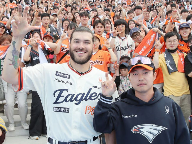 손가락에 피까지 났는데…101구 던지고