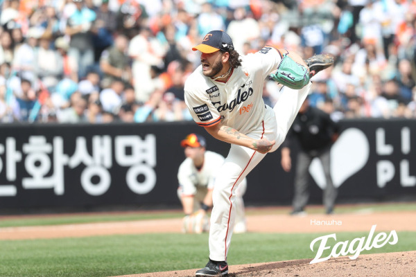 '선발 야구+타선 대폭발'로 7연승 달린 한화, 비로소 완전체 보인다...'72억 FA' 안치홍 퓨처스 홈런 포함 3안타 '무력시위'