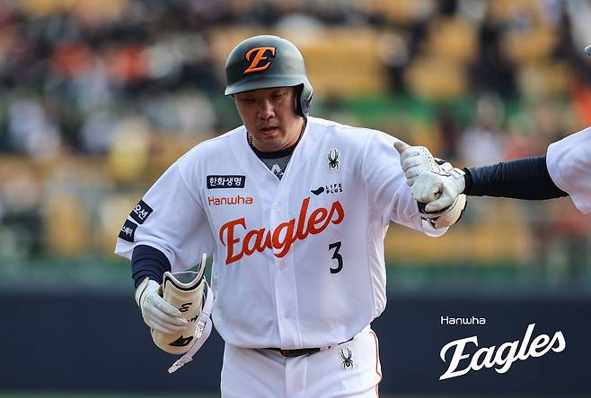 '선발 야구+타선 대폭발'로 7연승 달린 한화, 비로소 완전체 보인다...'72억 FA' 안치홍 퓨처스 홈런 포함 3안타 '무력시위'