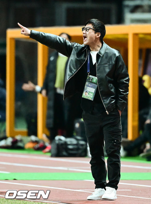 한국에서도 무시 받는 이정효 감독, 아시아 정복 나선다 ‘연봉 30배’ 알 힐랄 상대로 아챔 8강전 정면승부