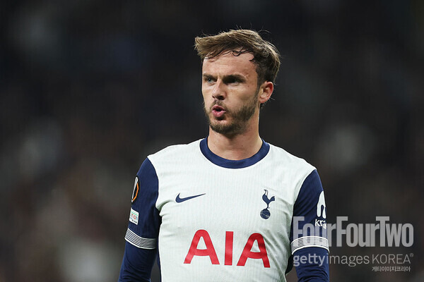 토트넘 초비상! ‘잉글랜드 주전 MF’ 매디슨, 포스테코글루 감독과 불화→맨시티 깜짝 이적설 등장...“1,134억 입찰 의향 有”
