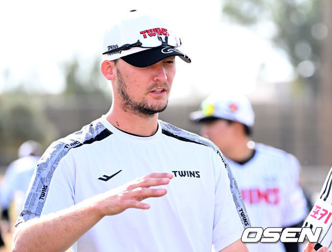 “엔스? 오겠어요” 차명석 단장의 한숨, 엘동원 대체 외인 “호주, 일본 알아보고 있다”