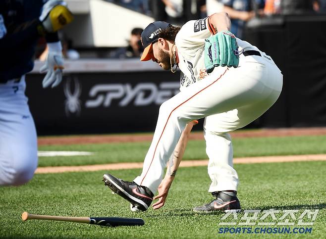 '폰세 꽉 잡아' 독수리 5형제의 포옹 쇄도, 최강 선발진은 케미도 특급 [대전 현장]