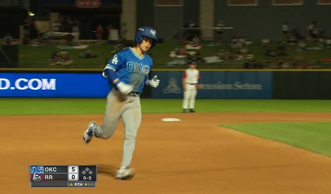 '로버츠 감독, 여기까지 본 건가?' 시즌4호 홈런 장타자 변신한 김혜성, 타격폼 변화 효과 확실하네