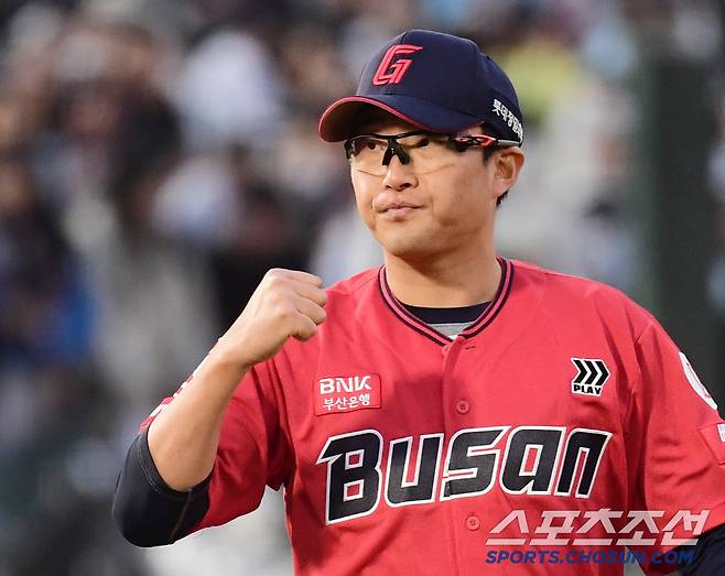 삼성마저 넘었다! 8승2패 '파죽지세' 거인군단 이끈 명장의 힘, 이제 '스승'을 마주한다…시즌초 최대 고비 [SC포커스]