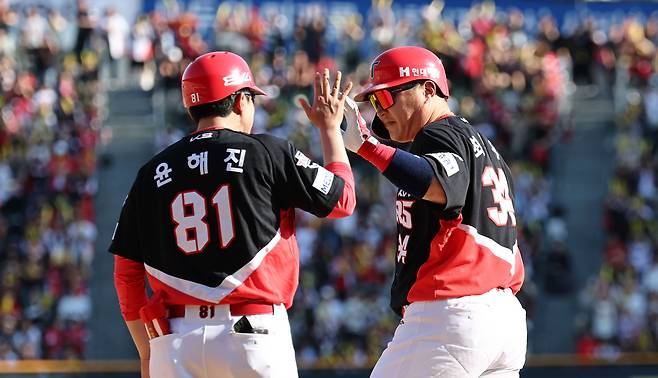 팀 미래를 생각하는 KIA 최고참 최형우 “6번 타자로 가야한다는 이유는…수비도 맡겨주시라니까요”