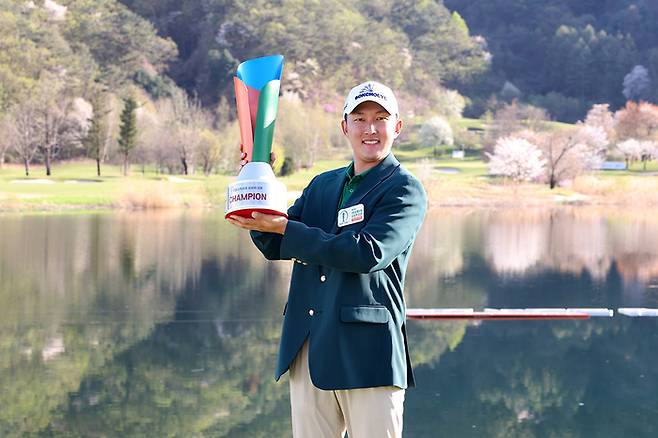 남녀 골프 개막했지만…“골프대회 꼭 해야하나?” 후원기업들 물음표만 커져[SS 포커스]