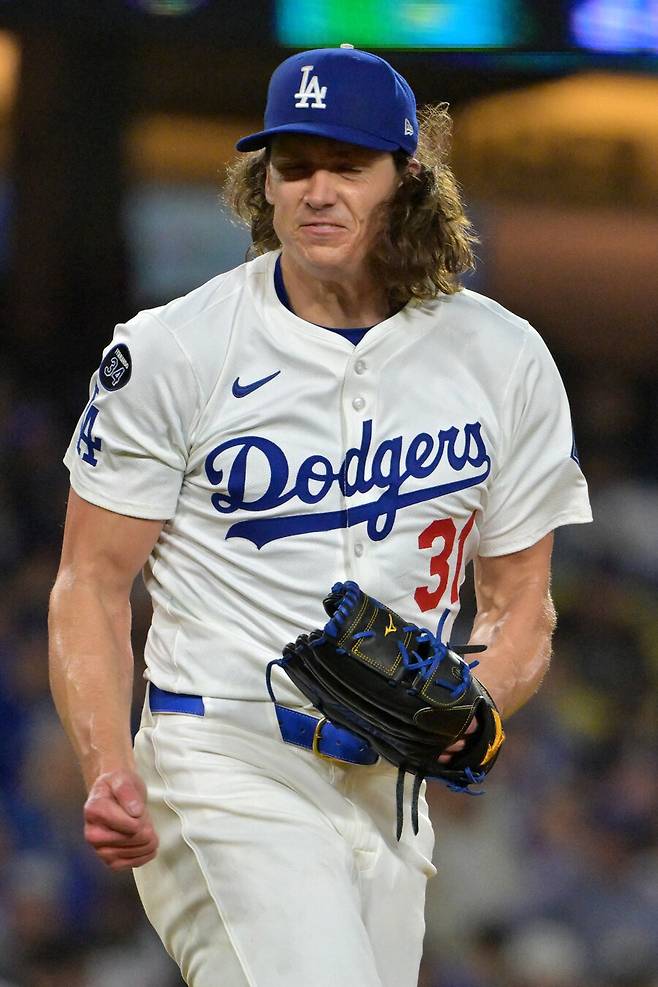 다저스 계약 실패 조짐…1900억 계약했는데 '유리몸'→4이닝 만에 경련으로 강판
