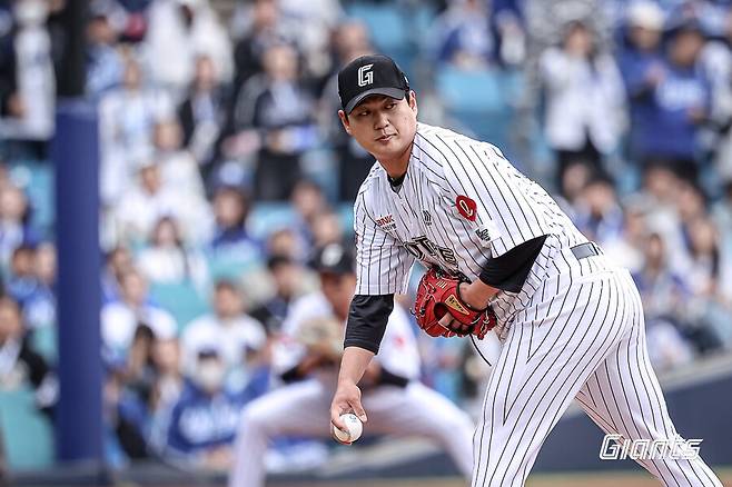 日 대학교까지 찾아가 돌파구 마련했다…롯데 '0승 투수'는 왜 주목받고 있나