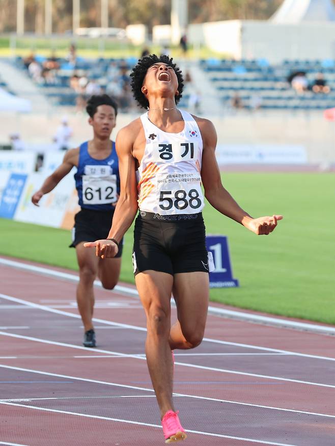 '100m 9초대 희망' 나마디 조엘진, 亞선수권 선발전 1위