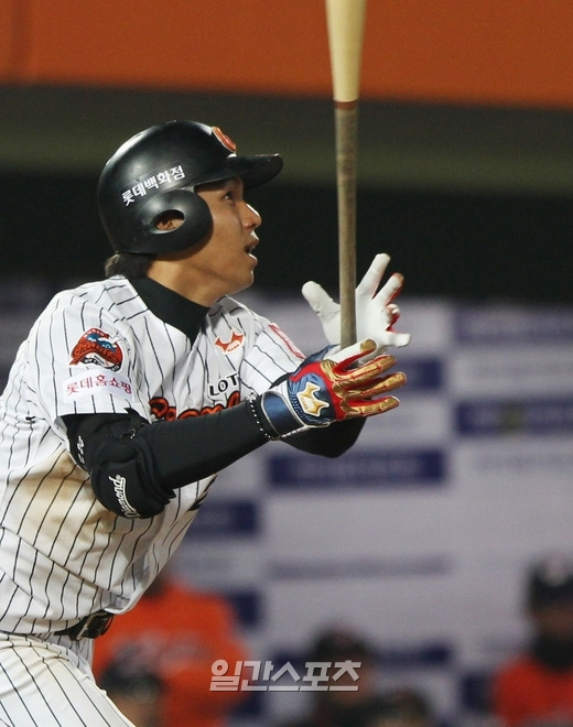 전민재의 '4할' 레이스...9년 전 덕수고 '천재 타자' 김문호가 떠오른다 [IS 포커스]