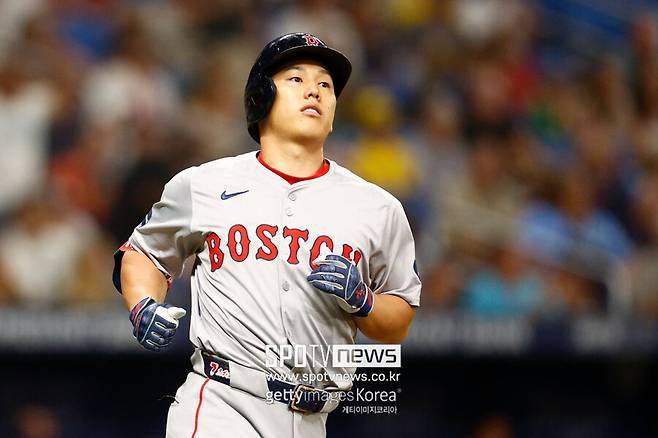 이정후가 좋아하던 롤모델이었는데, 도대체 어디로 사라졌나… 1276억 애물단지, 경력 최대 위기다