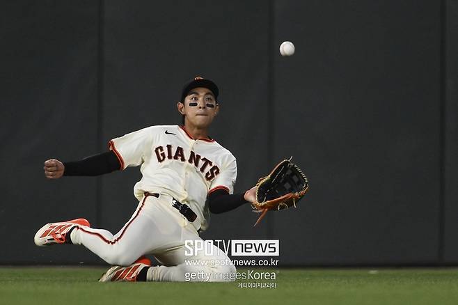 '골드글러브 손에 넣나' 이정후, 타격왕에 이어 수비서도 일낸다…