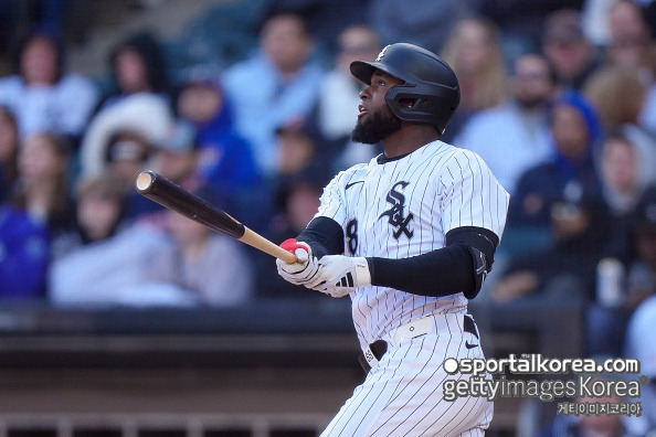 김혜성 입지에 '핵폭탄' 떨어졌다...다저스, '38홈런 중견수' 트레이드 영입 임박?