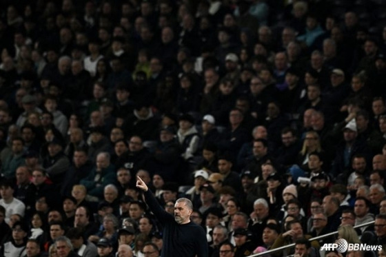 이게 손흥민 대체자? 역대급 호러쇼! '735억 완전영입' 토트넘 허공에 돈 날리게 생겼다