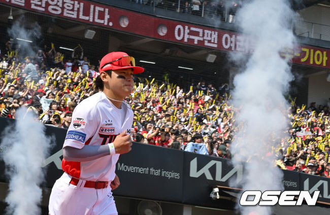 “사람들은 난리 났지만, KIA 큰 위기 아니야” 꼴찌 수모도 겪었던 챔피언, 42세 해결사 왜 반등 확신했나