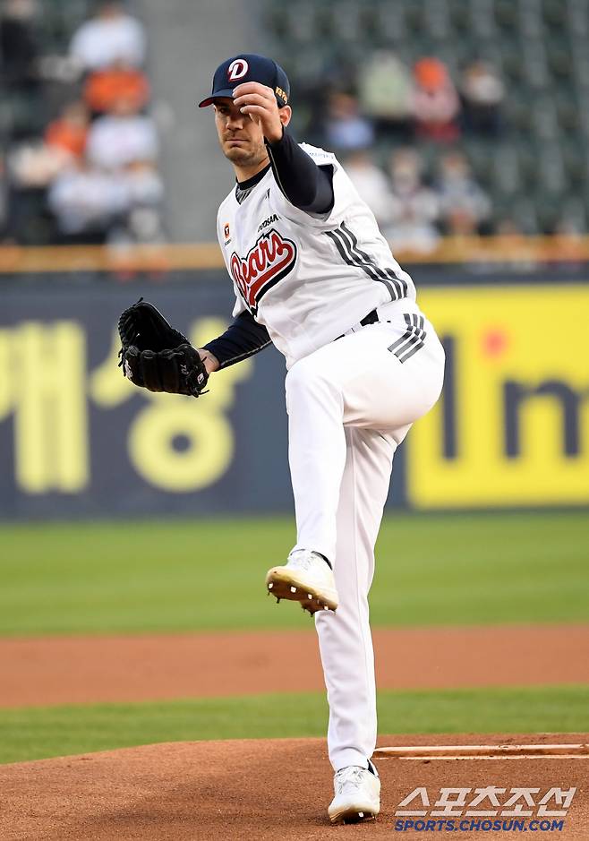 '5회까지 커쇼 → 6회부터 배팅볼' 80만불 외인의 변덕, 교체 타이밍 도대체 어떻게 잡나