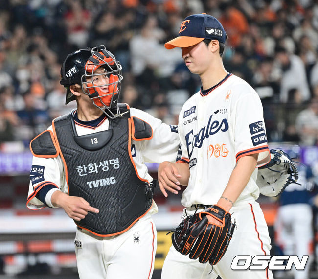 한화 역대 최고 트레이드, 명장과 재회→10kg 빼고 36세에 스텝업…최재훈 없이 7연승 불가능했다