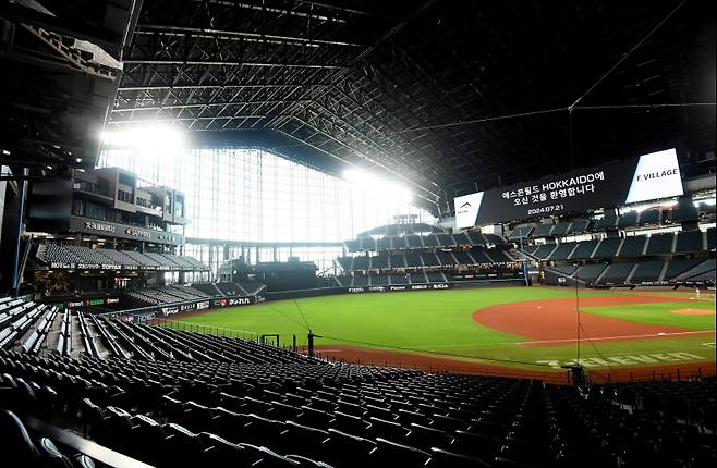 한국야구 전설들도 부러워 한 '최신식 개폐식 돔' 에스콘필드, 기네스북까지 올랐다