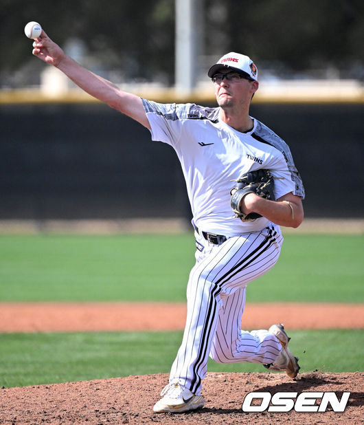 “최고 150km, 스위퍼도 던진다” 왜 아시아쿼터 테스트 투수를 대체 외인으로 데려왔을까