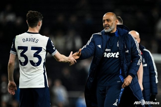 '대반전' 토트넘서 4개월 만에 잘린 감독, 'EPL 역대 최초' 전술가 반열 오른다