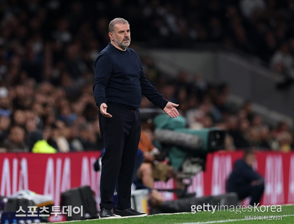 리그 16위까지 추락한 토트넘…포스테코글루 감독