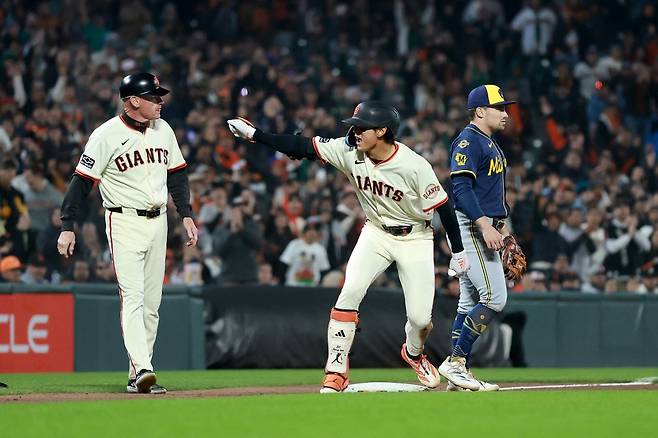 이정후, 좌투수 상대 4할 미쳤다! '이게 이정후다' 밀워키전 시즌 2호 3루타 '쾅'→팀도 5-2 승리(종합)