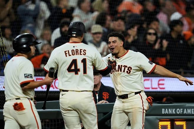 이정후, 좌투수 상대 4할 미쳤다! '이게 이정후다' 밀워키전 시즌 2호 3루타 '쾅'→팀도 5-2 승리(종합)