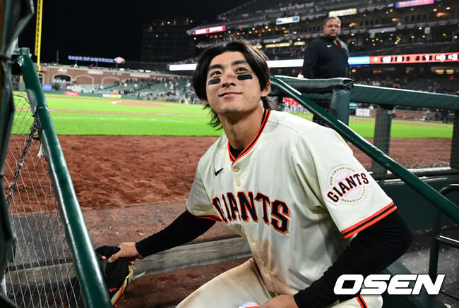 “정후리! 정후리!” 이정후 美 인기 이 정도였나…SF 홈팬들도 부진 탈출 기원, 화끈한 3루타→포효로 보답하다