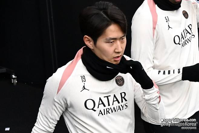 “파리 생제르맹, 이강인 맨유 이적 수락” PSG 정통 매체 폭로