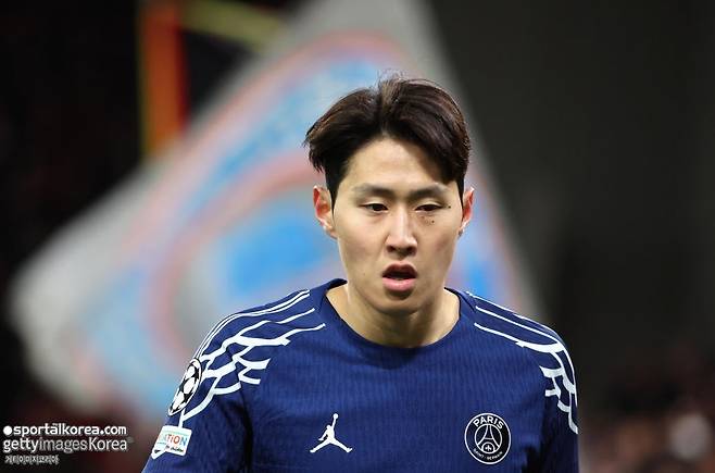 “파리 생제르맹, 이강인 맨유 이적 수락” PSG 정통 매체 폭로