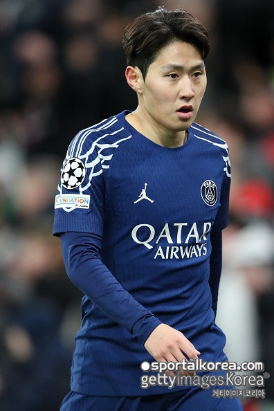 “파리 생제르맹, 이강인 맨유 이적 수락” PSG 정통 매체 폭로